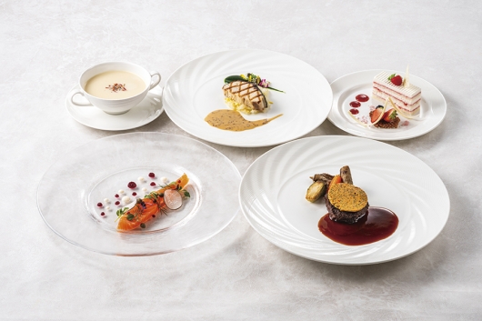 ※Wメイン（肉・魚どちらも）￥5,800