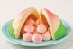 ※大きな桃の中にお人数分の桃饅頭が入っています。