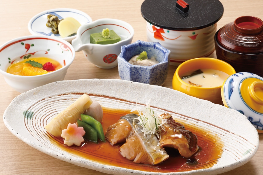 ※「煮魚定食」写真はイメージです。