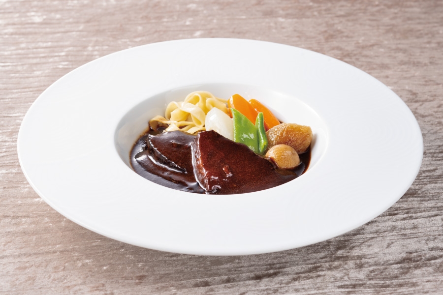 黒毛和牛頬肉の赤ワイン煮込み